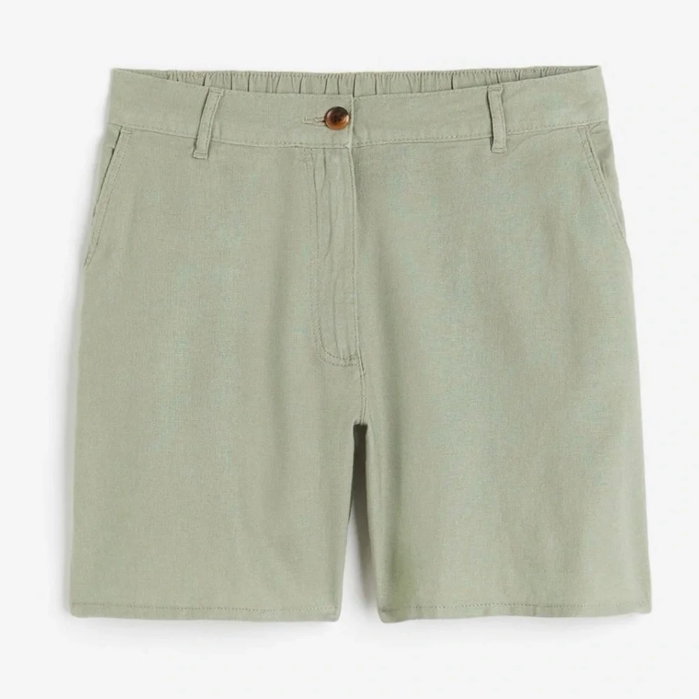 H&M Women's Shorts High Waist Linen Blend Light Green XL